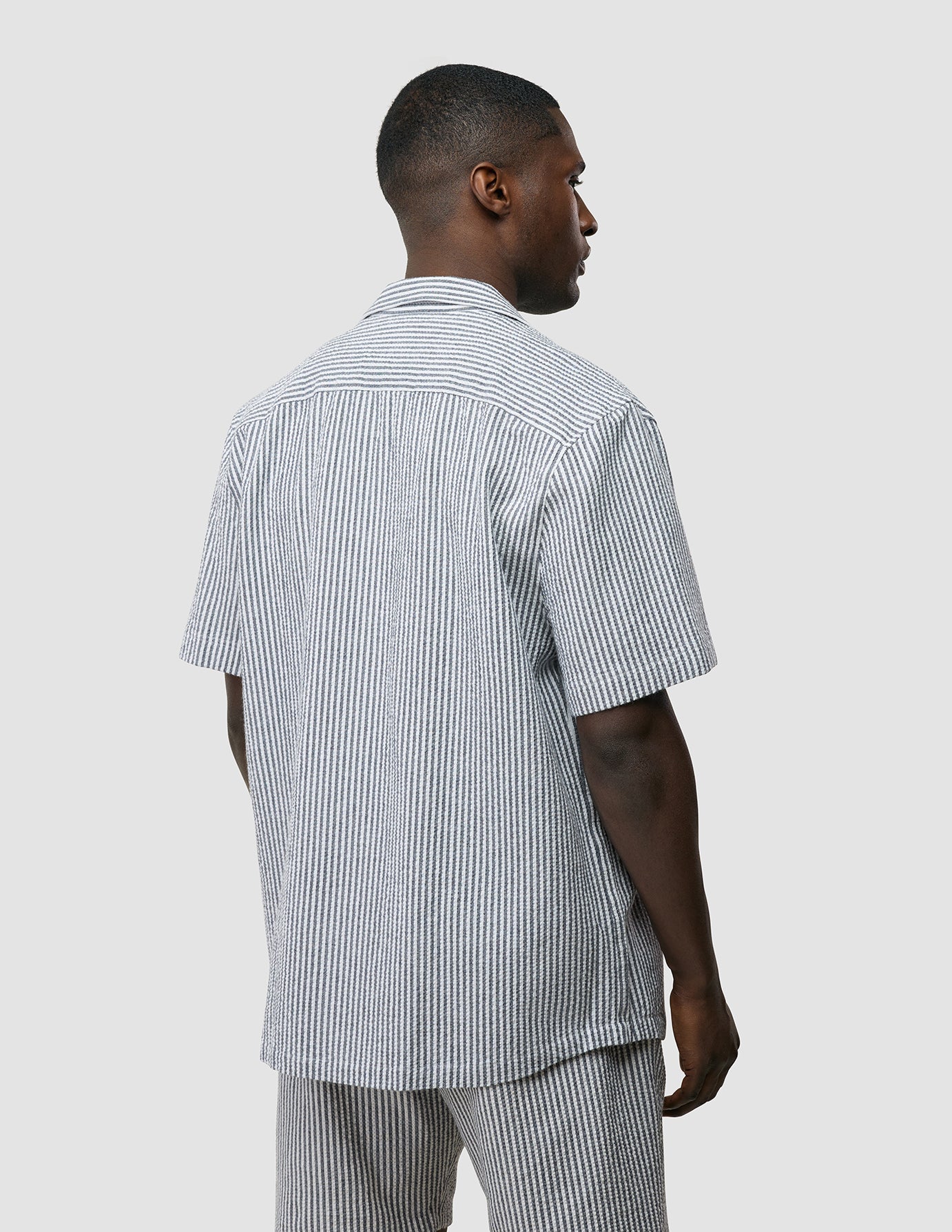 Seersucker Short Sleeve Shirt Navy Stripes